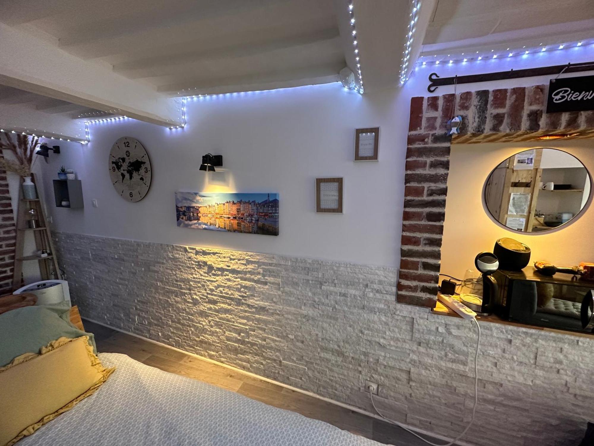 Le Ti Wi Studio En Plein Coeur Du Vieux Bassin Honfleur Exteriör bild